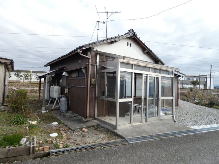 富山県滑川市高塚高塚寿町(一戸建)の賃貸物件の外観
