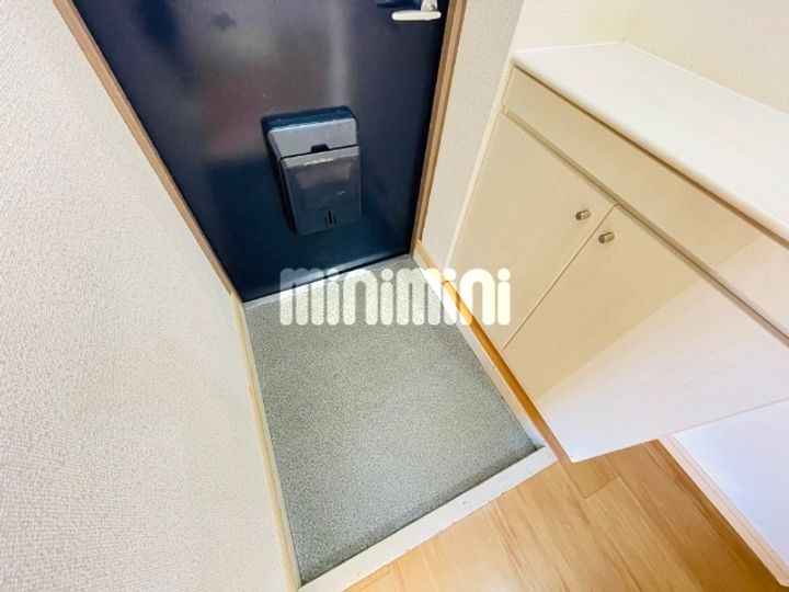 サンフラワーIIの玄関