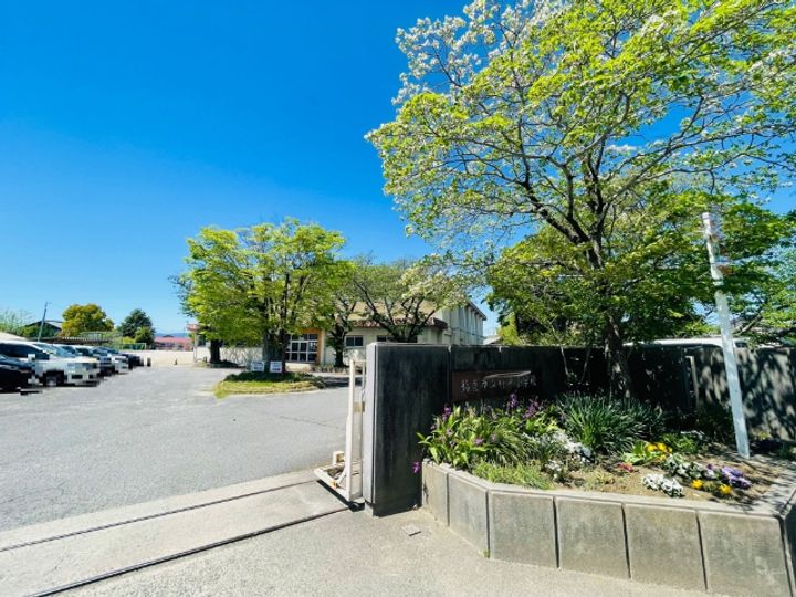 サンフラワーIIの周辺