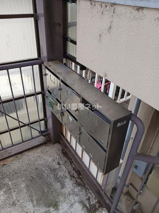 朋栄ハイツの内装