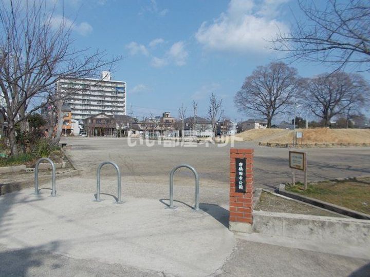 京都府京都市下京区西七条北衣田町の賃貸マンションの周辺