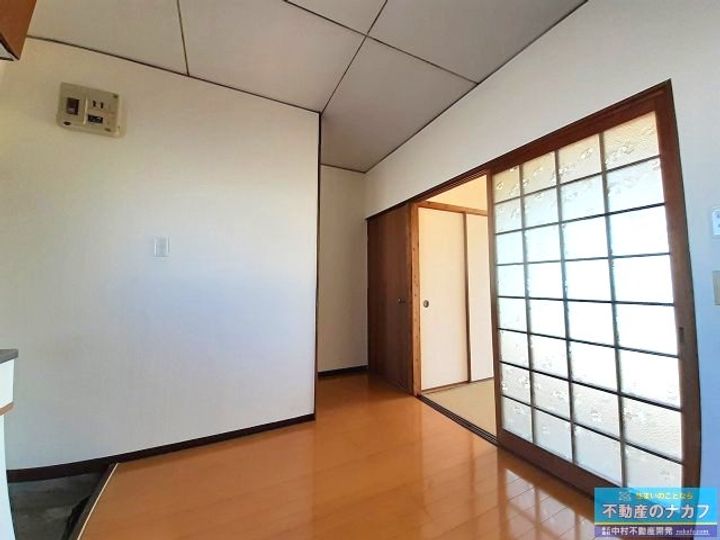 柏原アパートの内装