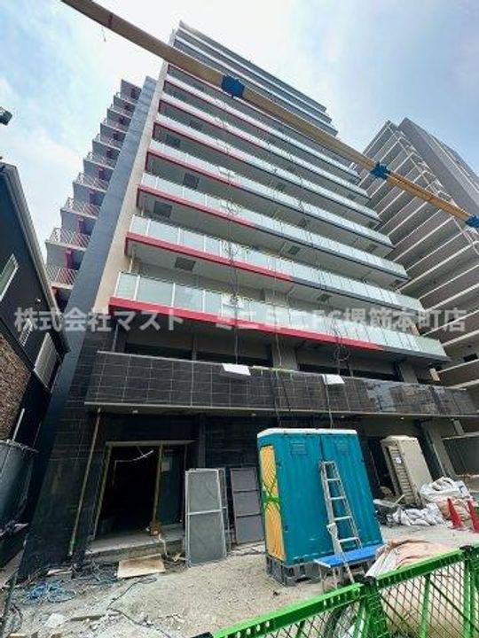 セレニテ南堀江エクラの外観