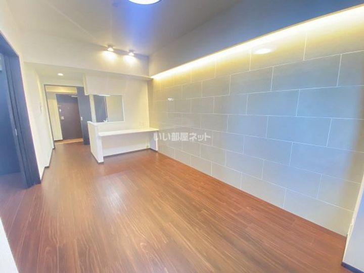 大阪府東大阪市長田中1(マンション)の賃貸物件の居間