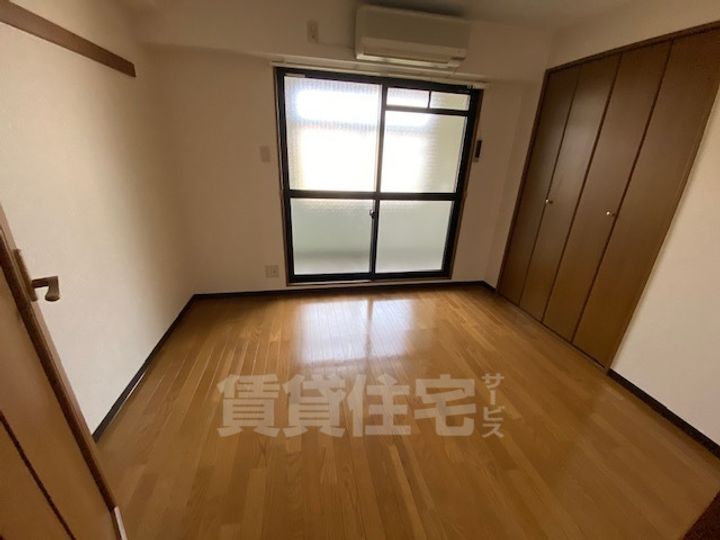 大阪府高槻市庄所町(マンション)の賃貸物件の居間