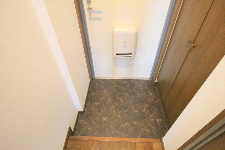 大阪府豊中市若竹町2(マンション)の賃貸物件の玄関