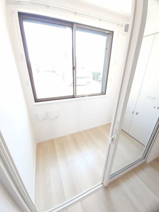 アンヴィフェコード IIの内装