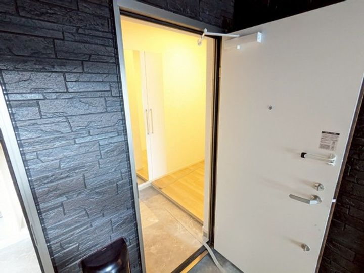 セレーノ大宮の玄関