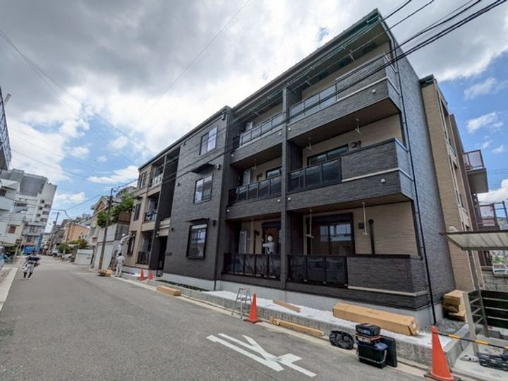 セレーノ大宮の外観