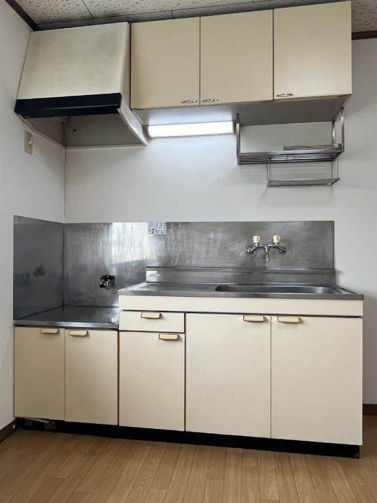 静岡県浜松市浜名区中条(アパート)の賃貸物件のキッチン