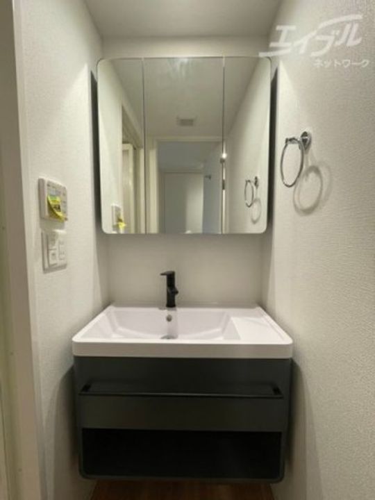 セレニテ新大阪グランデミリューの内装