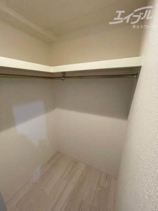 セレニテ新大阪グランデミリューの内装