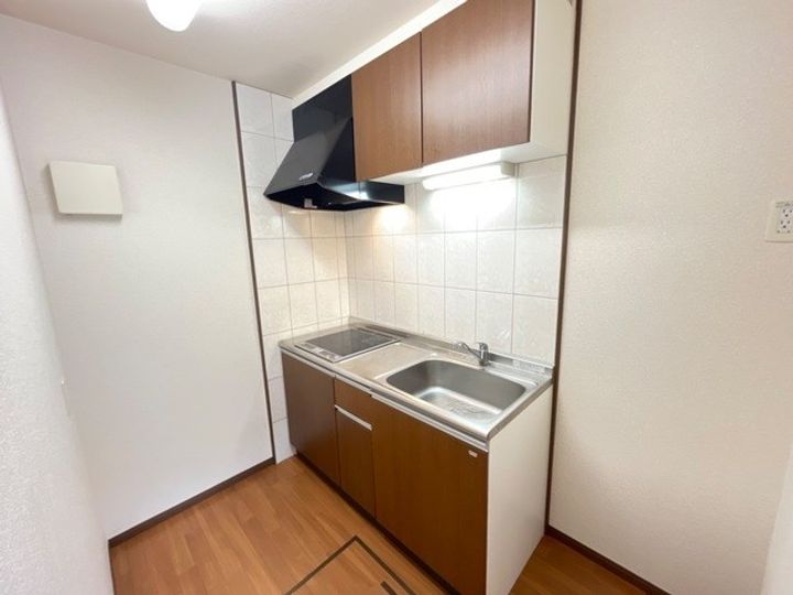 東京都八王子市梅坪町(アパート)の賃貸物件のキッチン