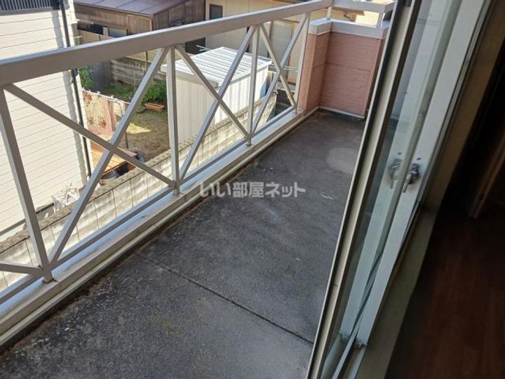 N3(エヌスリー)の内装