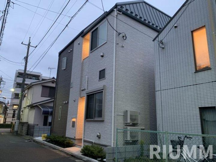 ハーモニーテラス井草の外観