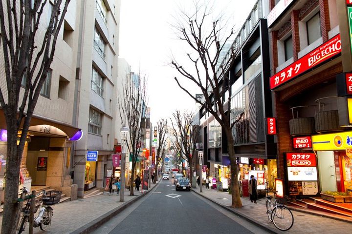 エレガンス・ヴィラの周辺