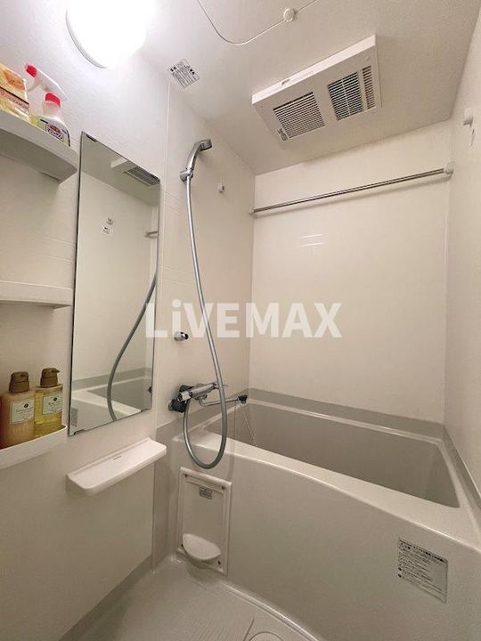 プレサンス名古屋STATIONサティナの風呂