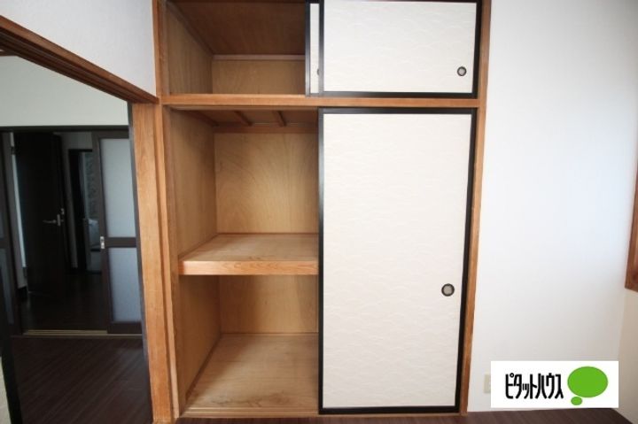 グリーンハウス敷島の内装