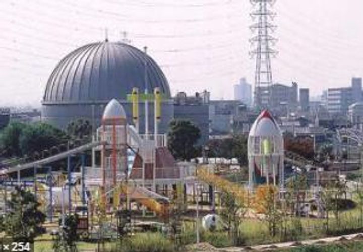 コンフォールセゾンの周辺