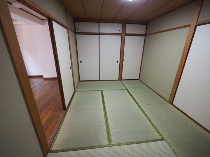 有田ビルの内装