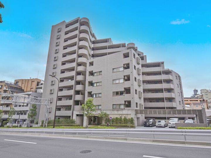 フォルスコート目黒大橋の外観