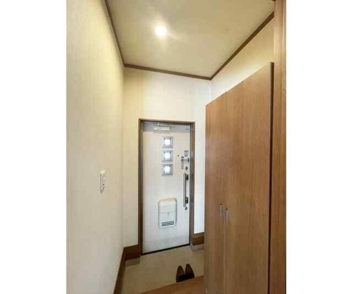 東京都町田市小山町(一戸建)の賃貸物件の玄関