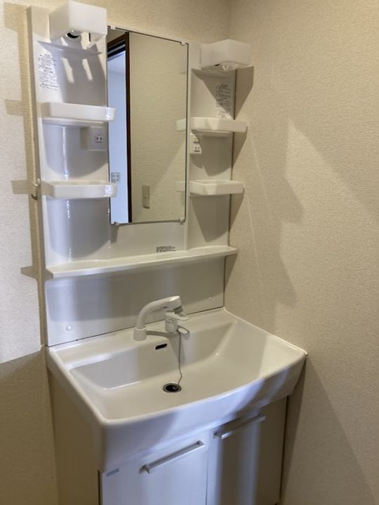 神奈川県横浜市鶴見区東寺尾1(一戸建)の賃貸物件の内装