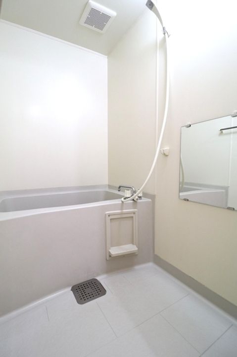 ロイヤルタウン寺町 参番館の風呂