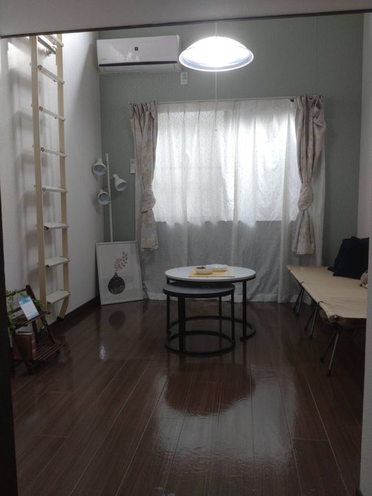 プラザ・ドゥ・ソフィアの居間