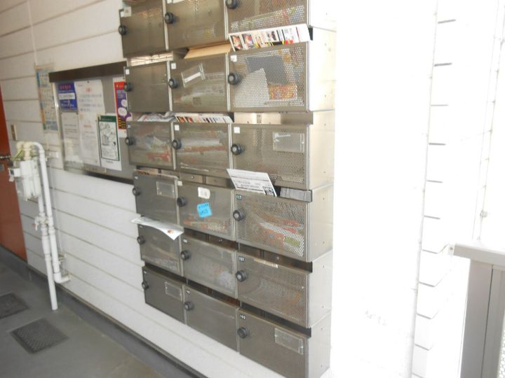 神奈川県横浜市港北区高田東3(アパート)の賃貸物件の地図