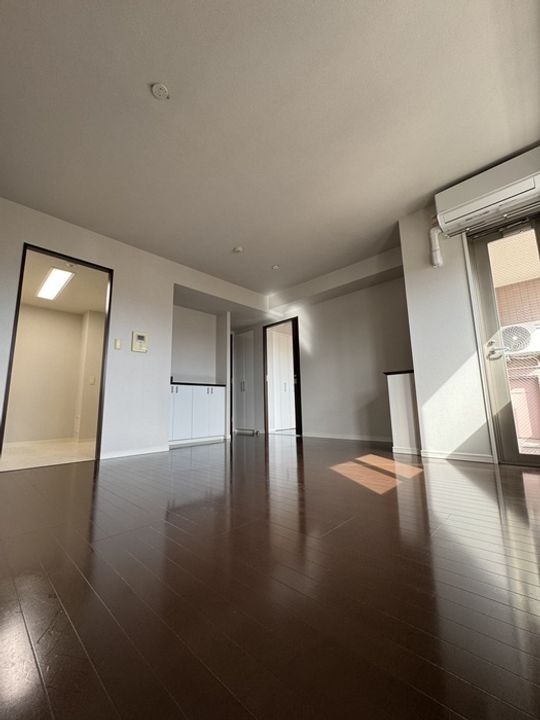 カスタリア荒川の居間