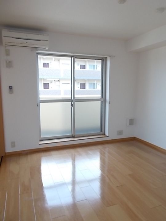 エテルノ・グランデ参番館の居間