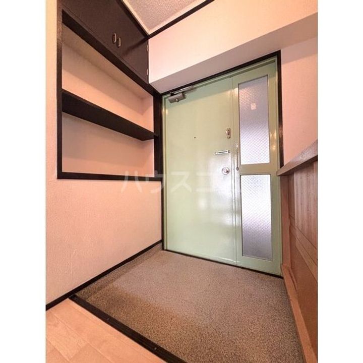 グリーンシャトー杉山の玄関