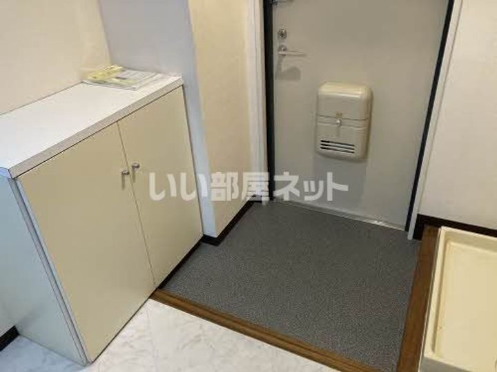 広島県広島市南区段原2(アパート)の賃貸物件の玄関