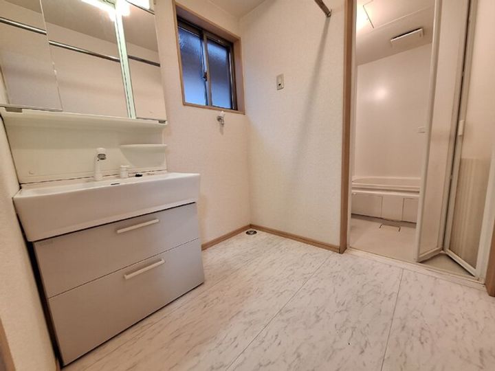 新潟県新潟市東区東中島4(一戸建)の賃貸物件の内装