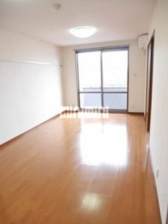 MastTown富田 Cの居間