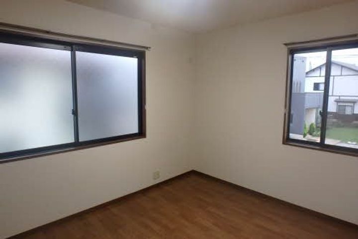 新潟県上越市東雲町2(アパート)の賃貸物件の居間