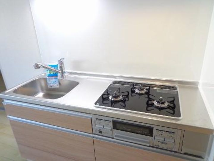 大阪府高槻市芝生町3(マンション)の賃貸物件のキッチン