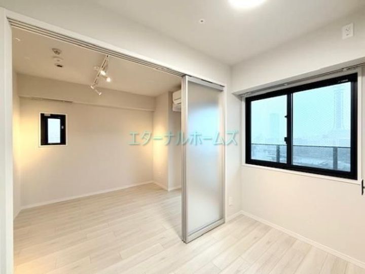 La Perla Yotsuyaの内装