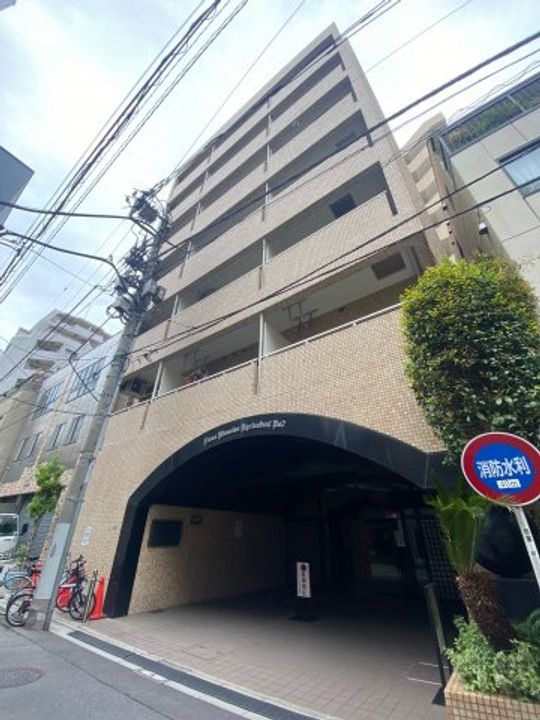 ライオンズマンション鶯谷第二の外観