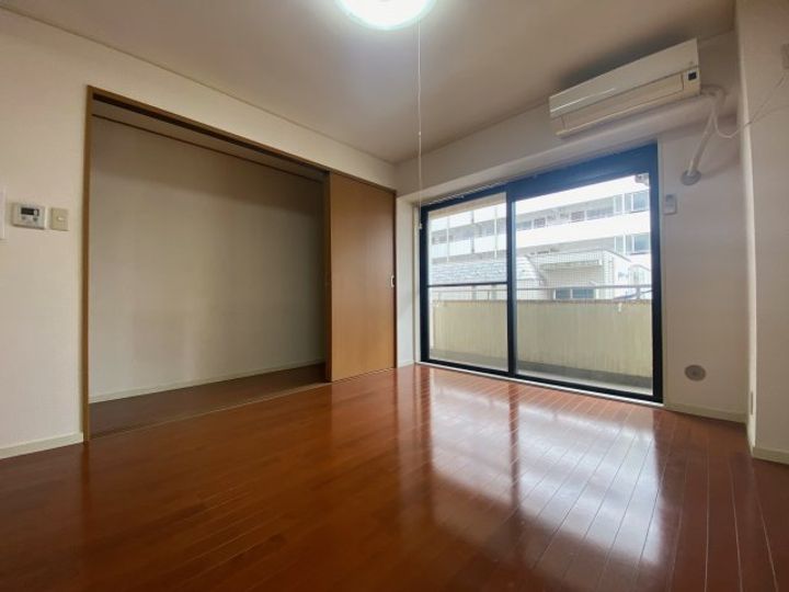 ライオンズマンション鶯谷第二の居間