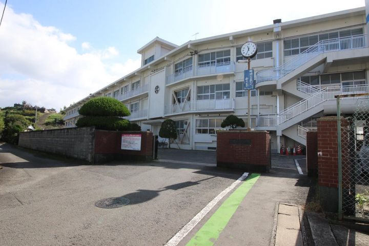 サーパス時津601号室の周辺