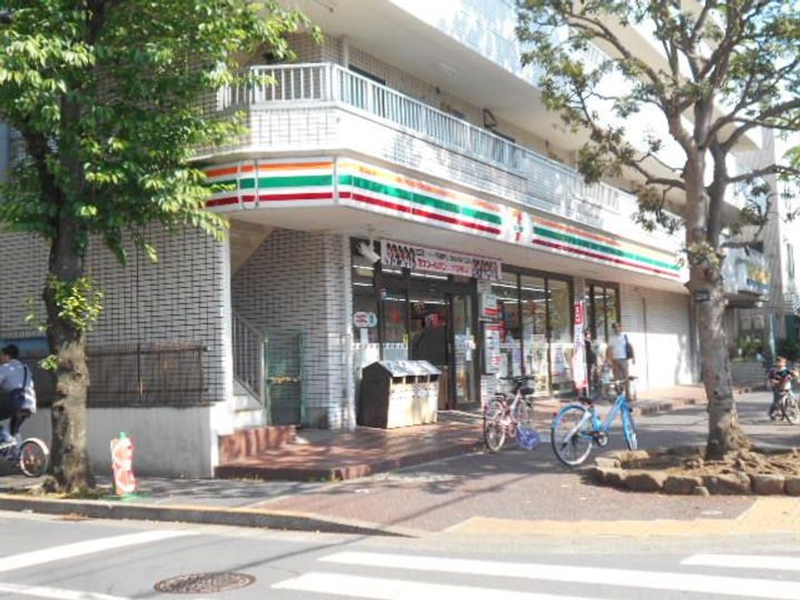 ホワイトゲーブルの周辺