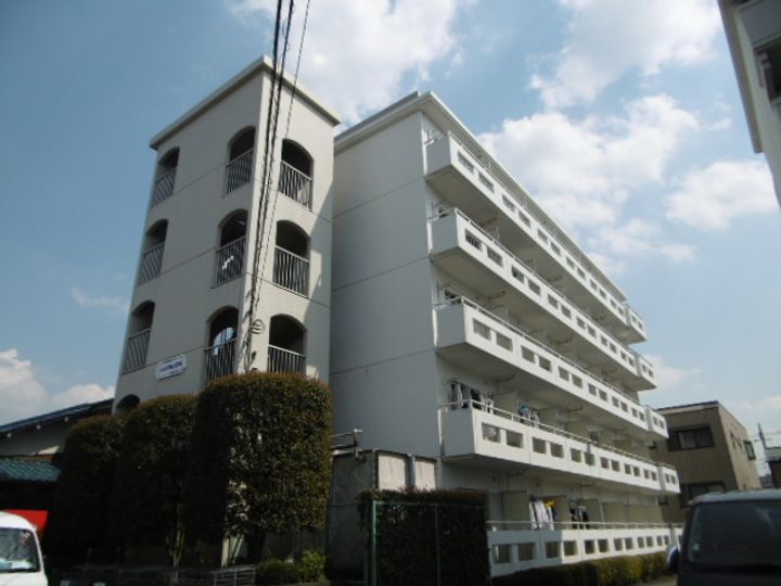 ハイツ東山棟Bの外観