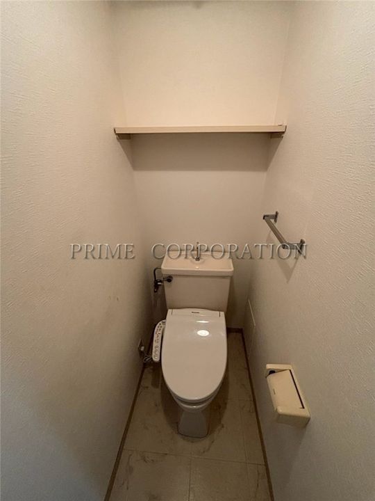 ジュネスの内装