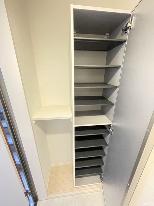 福岡県春日市天神山1(アパート)の賃貸物件の玄関