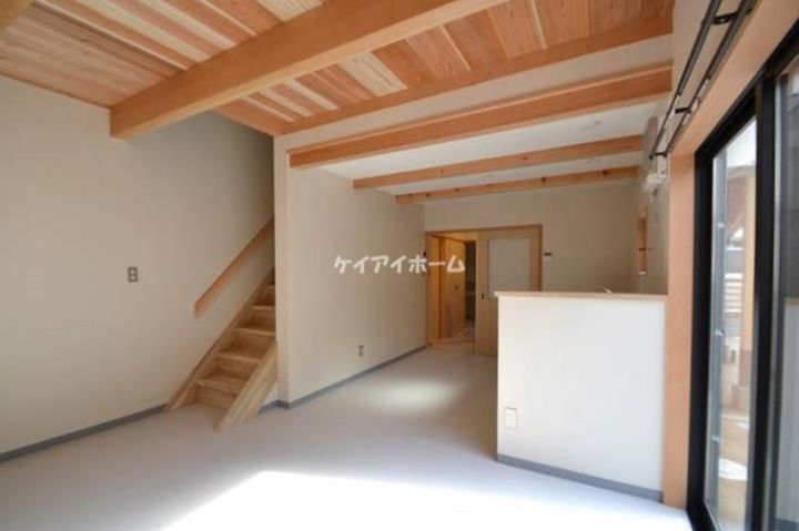 岡山県岡山市北区伊島町2(一戸建)の賃貸物件の居間