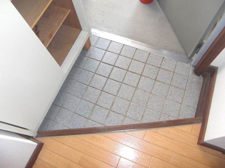 愛知県名古屋市千種区千種1(アパート)の賃貸物件の玄関