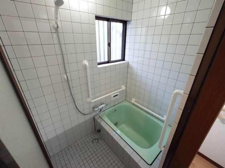 大阪府高槻市氷室町2(一戸建)の賃貸物件の風呂
