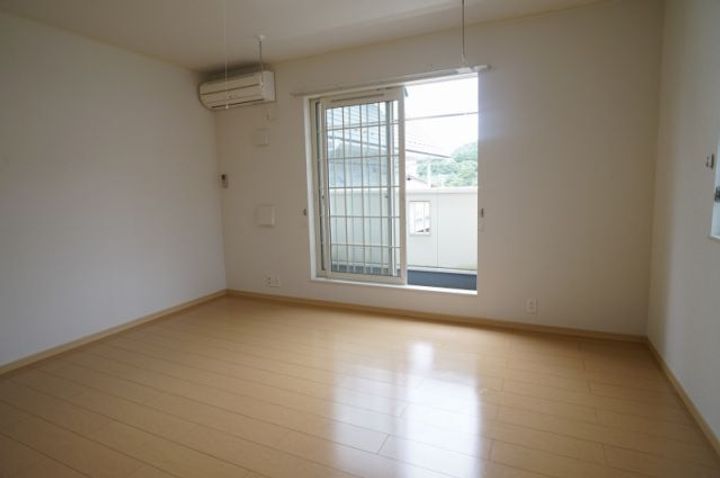 ラフレシールの居間